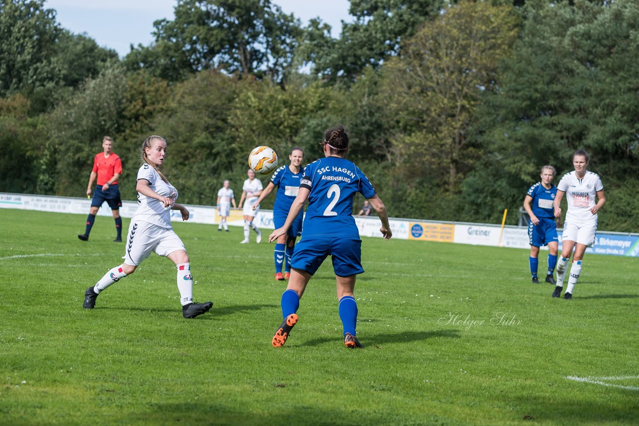 Bild 224 - F SV Henstedt Ulzburg II - SSC Hagen Ahrensburg : Ergebnis: 0:4